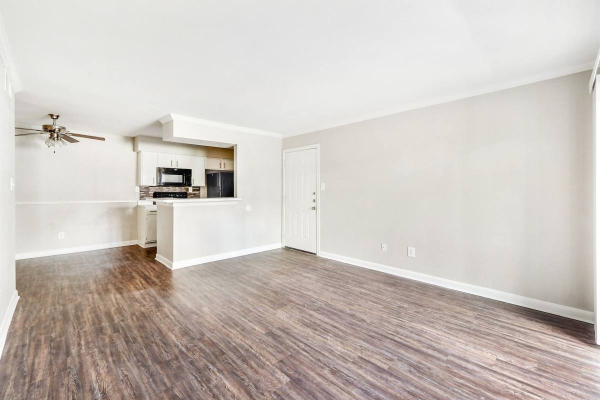 Apartment for rent at 301 Cannan Dr, Angleton, TX 77515