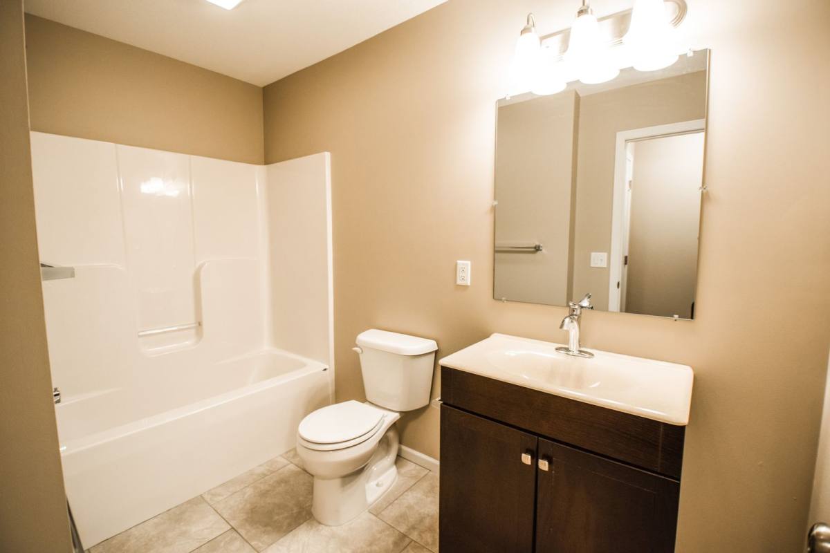 Townhouse for rent at 103 Everglades Trail, Mankato, MN 56001