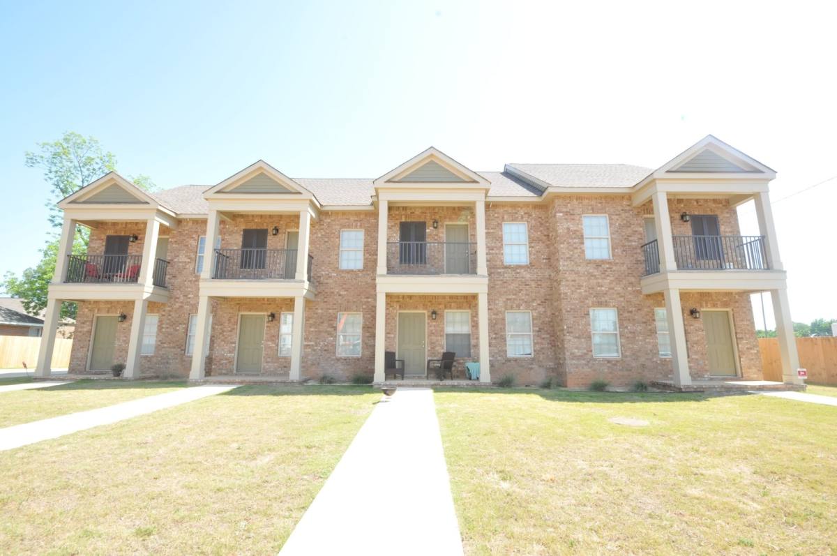Apartment for rent at 306, 310, 314, 318 Wesley Place, Tuscaloosa, AL 35401