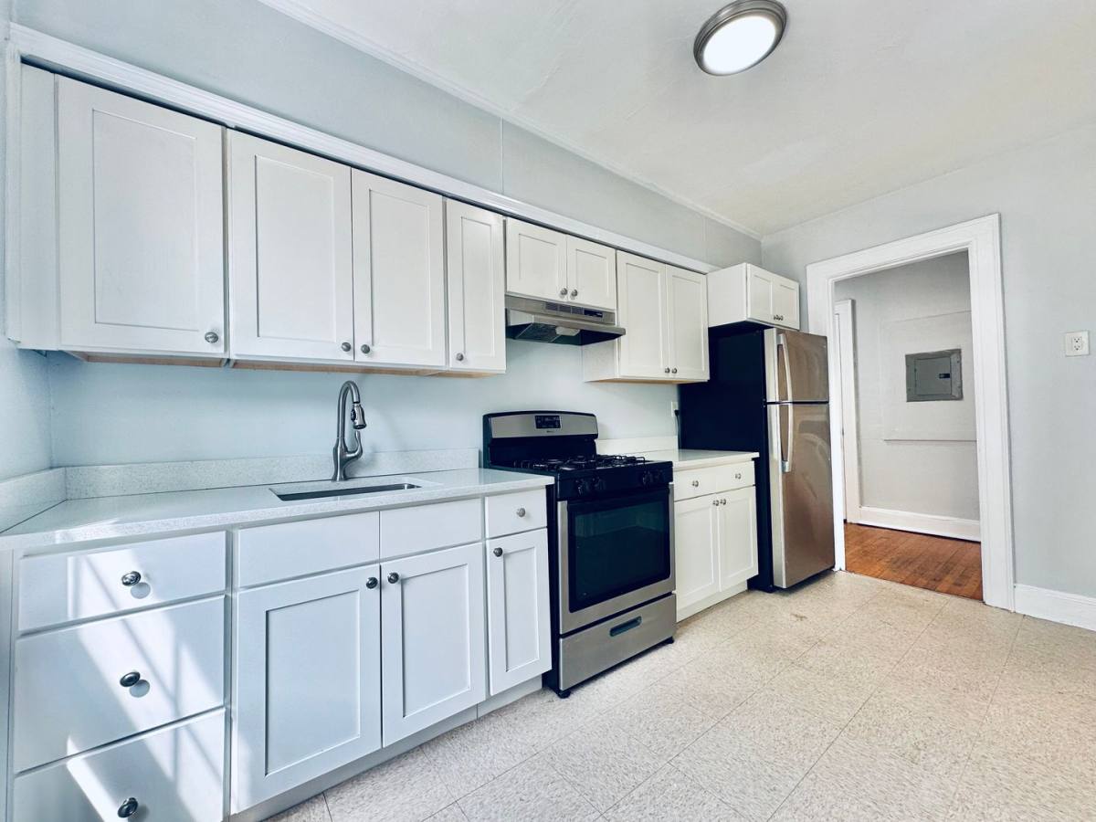 Apartment for rent at 226 Ellsworth Ave, New Haven, CT 06511