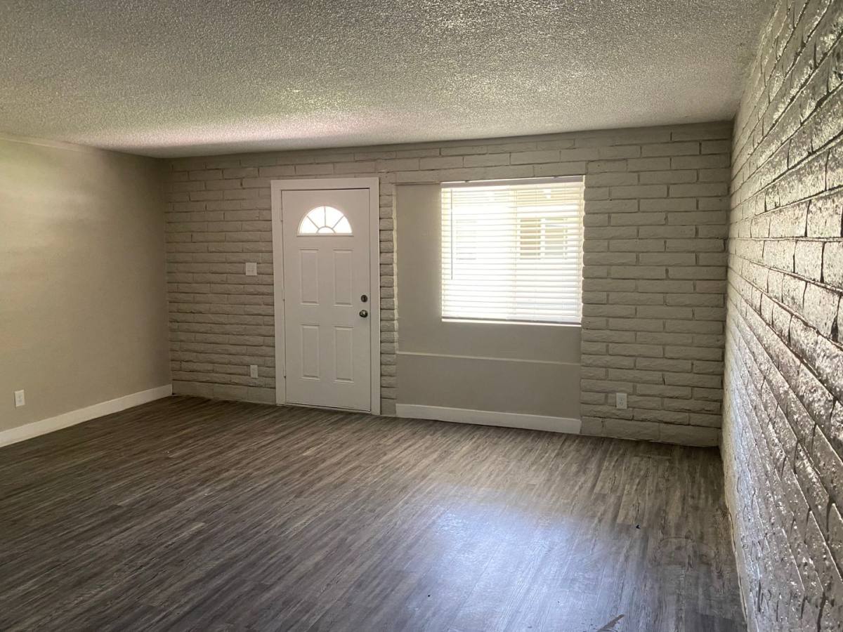 Apartment for rent at 2420 W Glenrosa Ave, Phoenix, AZ 85015