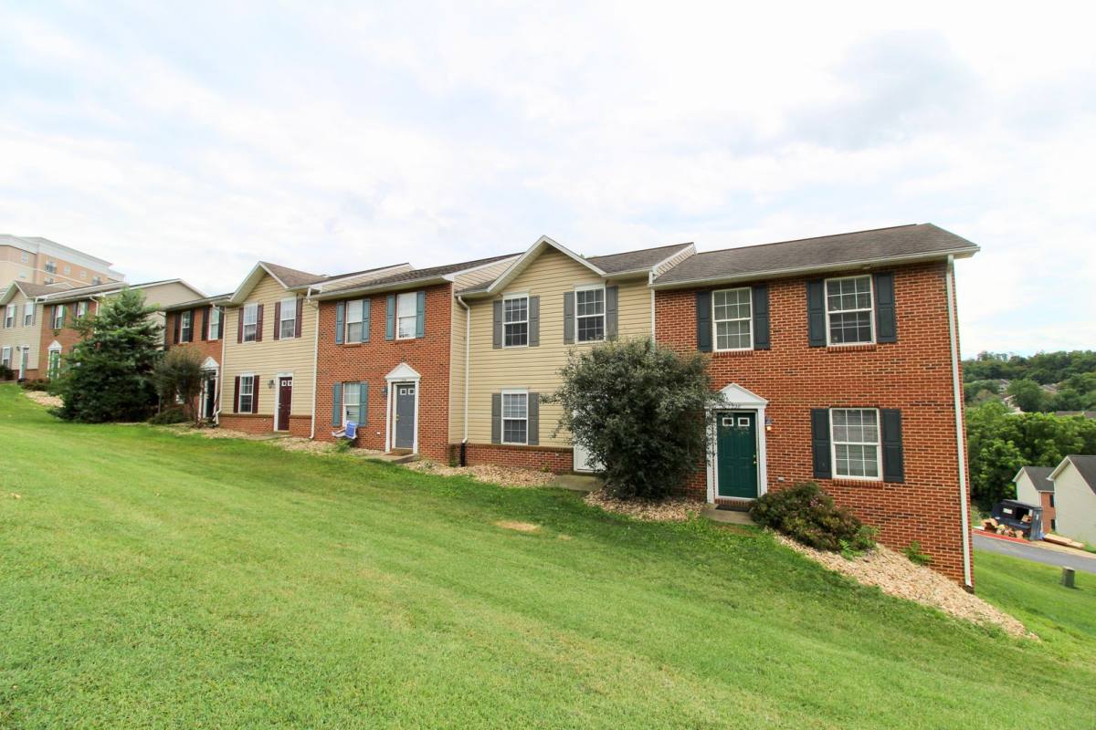 Apartment for rent at 1326 Devon Lane, Harrisonburg, VA 22801