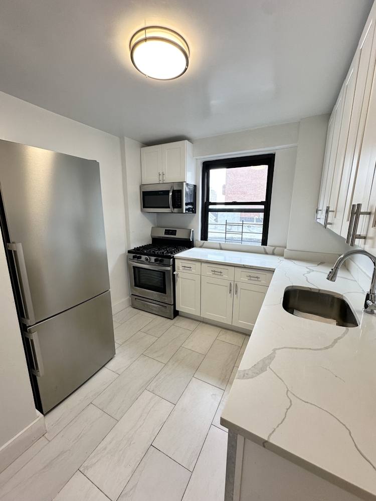 Apartment for rent at 160 E 88th St #7BB, New York, NY 10128