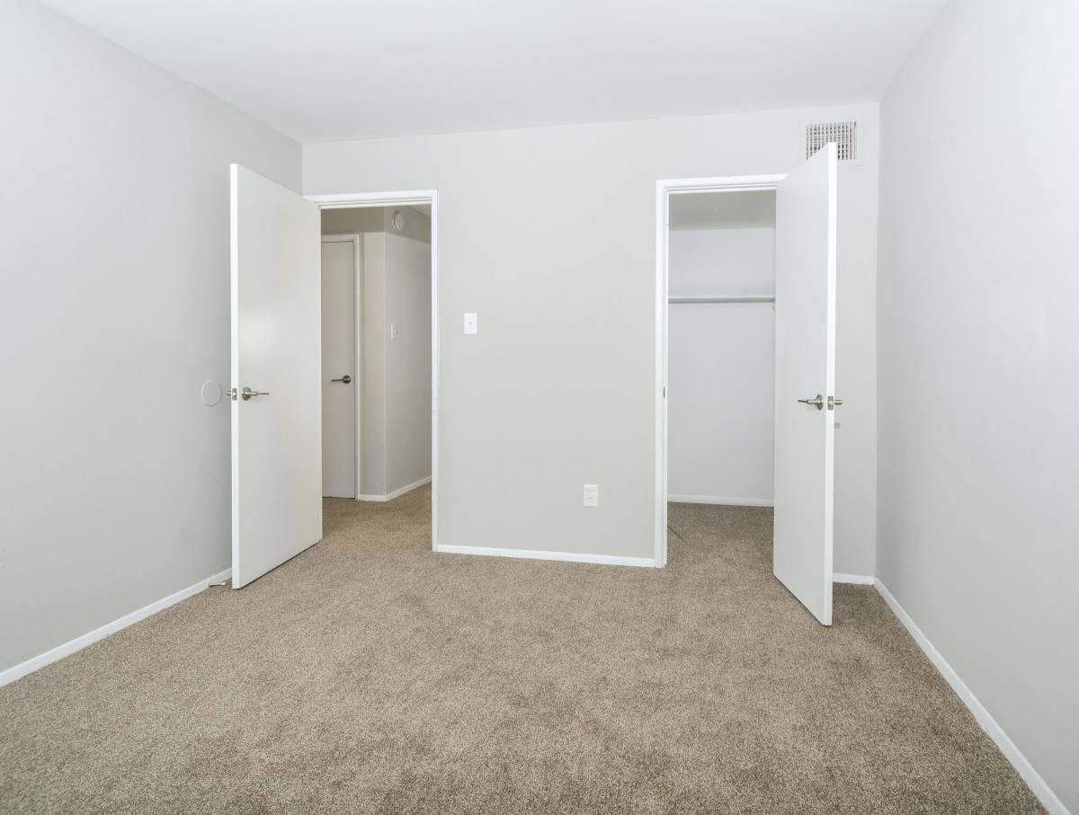 Apartment for rent at Lockwood, 11431 Lockwood Dr, Silver Spring, MD 20904
