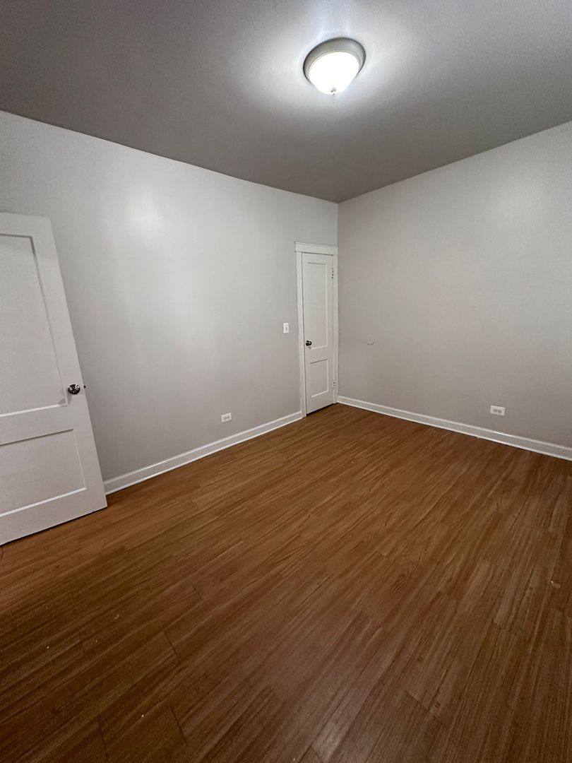 Apartment for rent at 7153 S Parnell Ave, Chicago, IL 60621