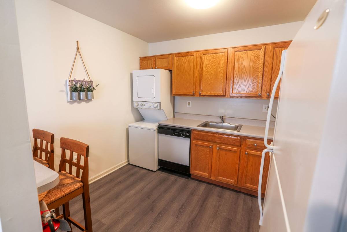 Apartment for rent at 55 E Kings Highway, Maple Shade, NJ 08052