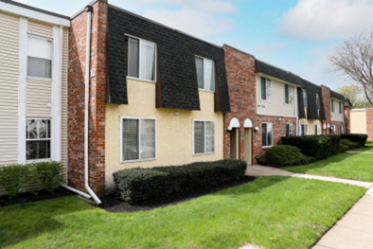 Apartment for rent at 55 E Kings Highway, Maple Shade, NJ 08052