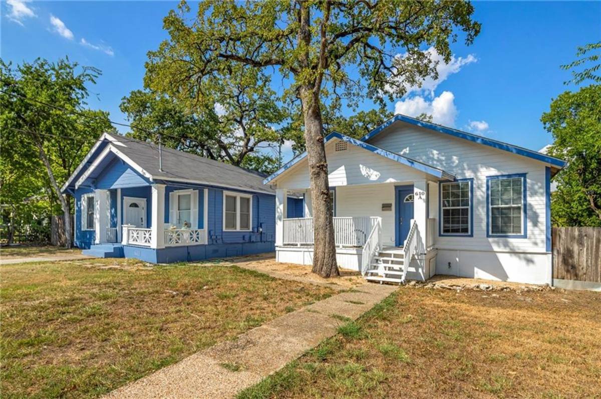 Apartment for rent at 610 W 35th St, Austin, TX 78705