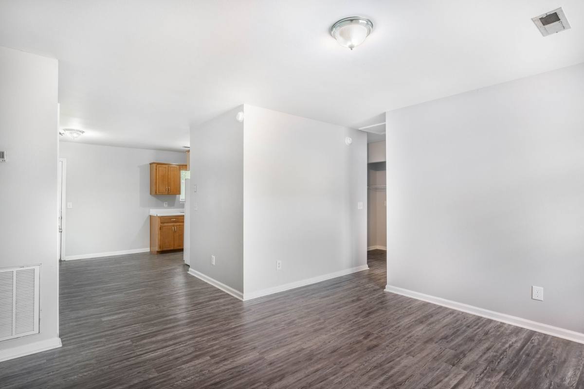 Apartment for rent at 1595 Church Ave SE, Jacksonville, AL 36265