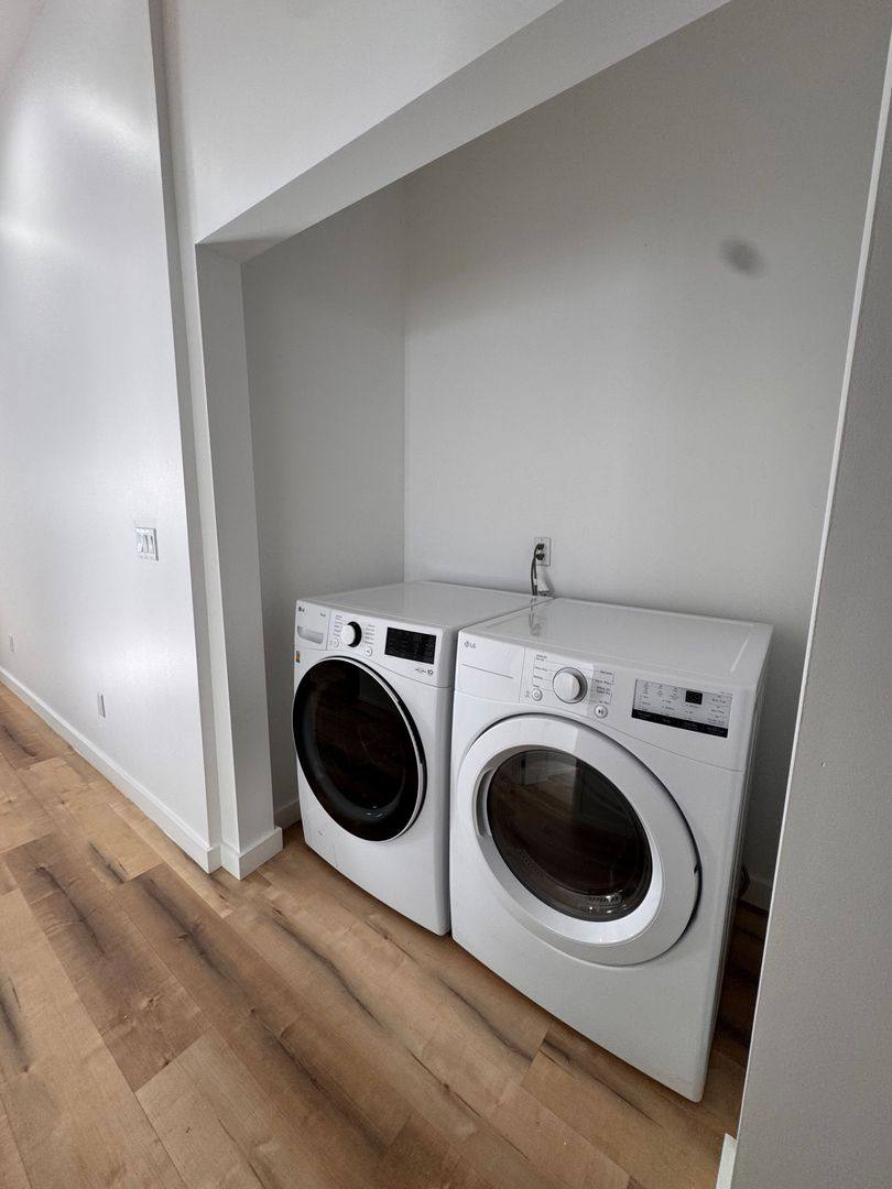 Apartment for rent at 1291 W 22nd St, Los Angeles, CA 90007