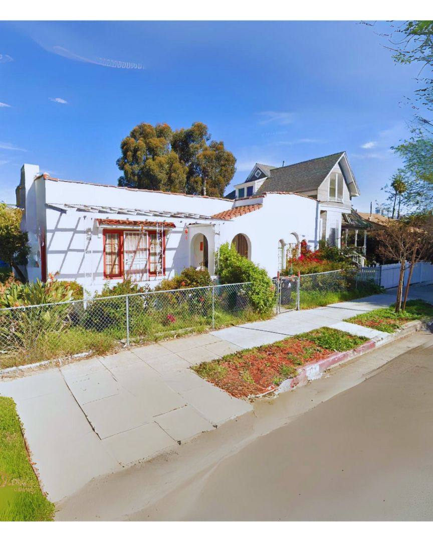 Apartment for rent at 1291 W 22nd St, Los Angeles, CA 90007