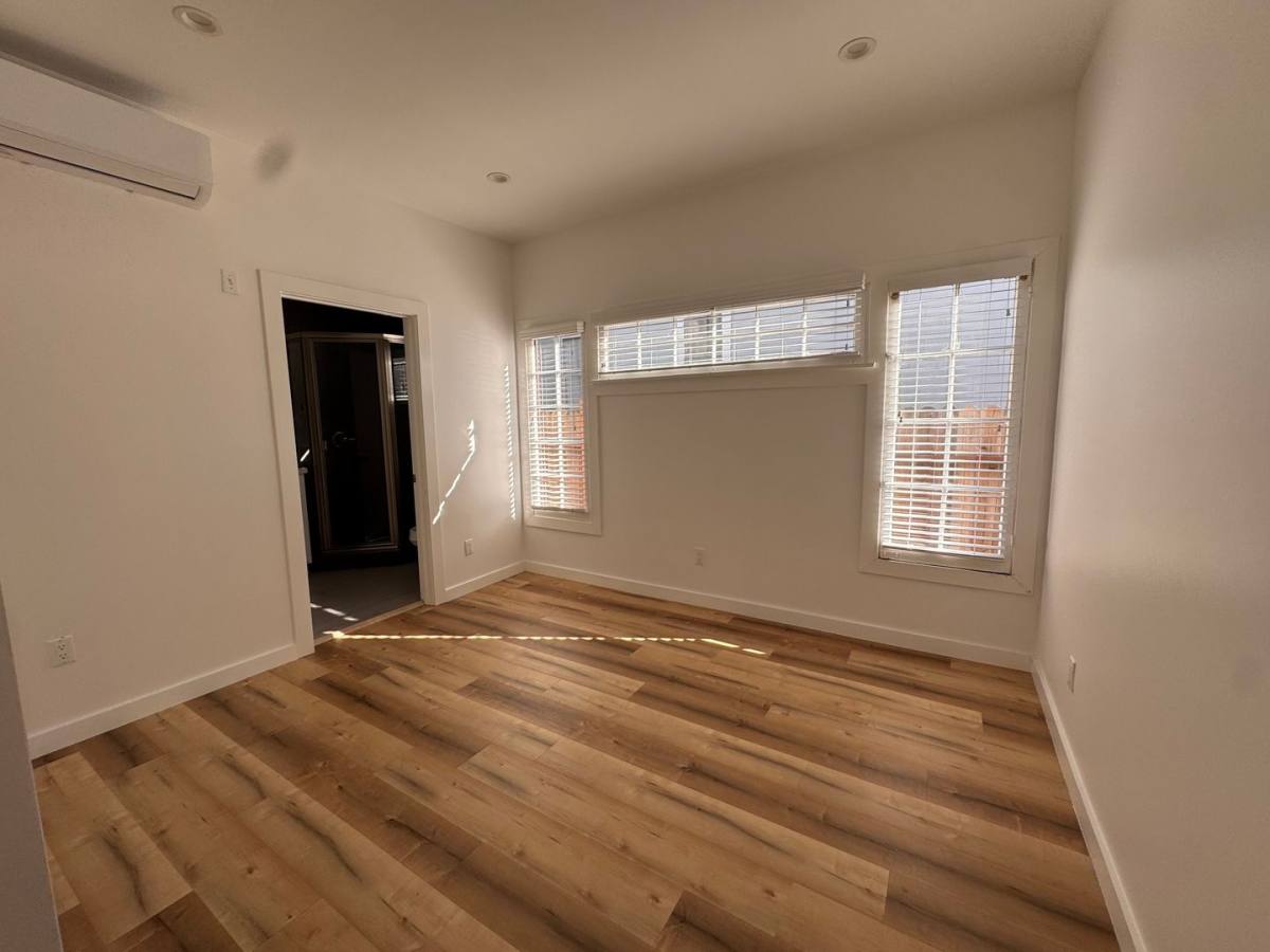 Apartment for rent at 1291 W 22nd St, Los Angeles, CA 90007