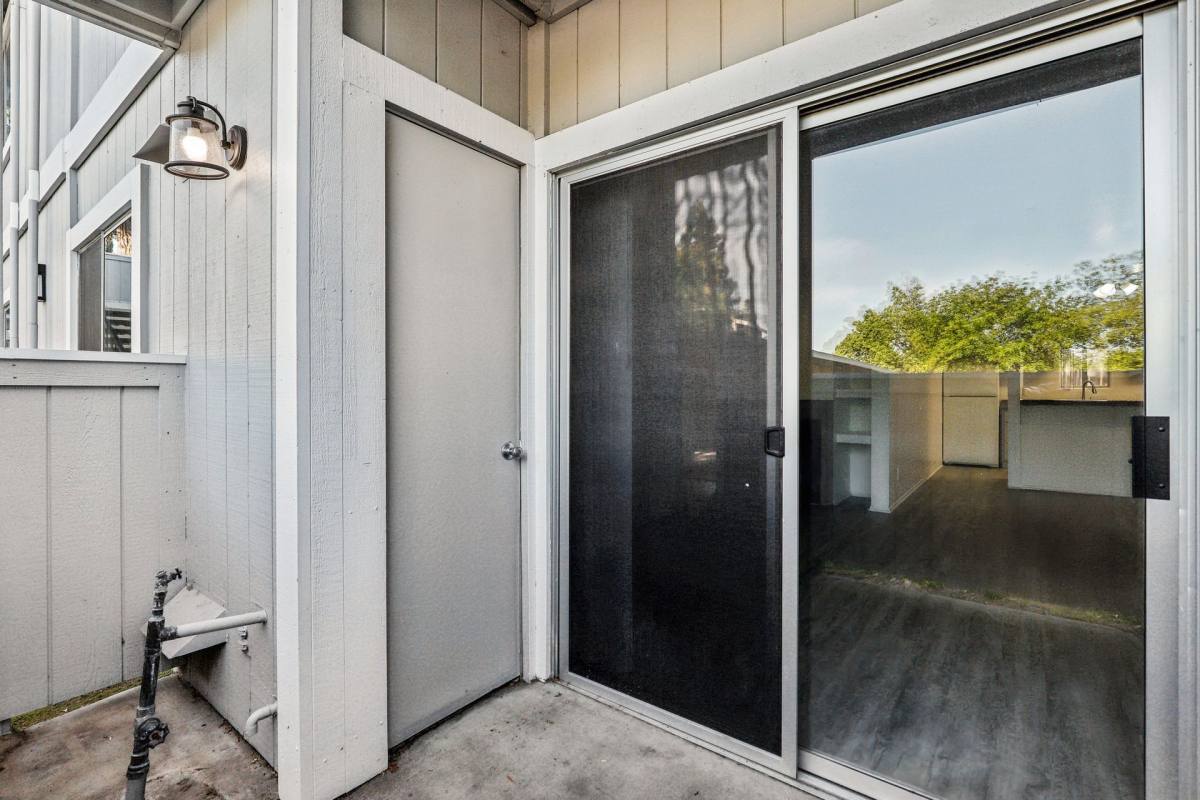 Cobble Creek, 4731 Whitney Ave, Carmichael, CA 95608 - Apartment for Rent - Image 3