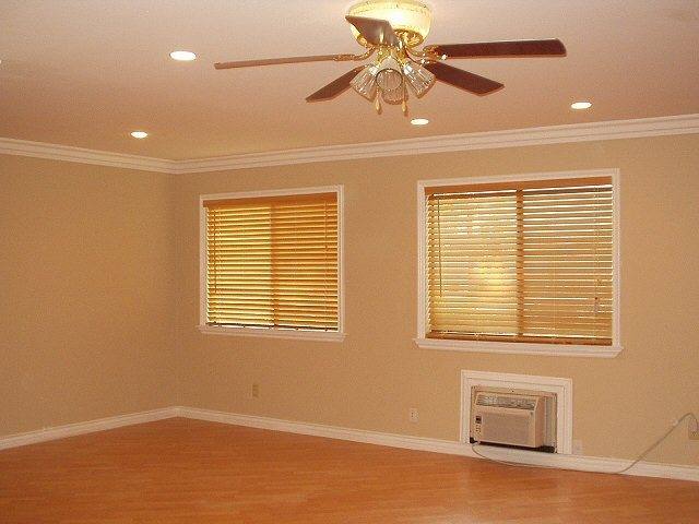 Apartment for rent at 8950 Memory Park Ave, North Hills, CA 91343