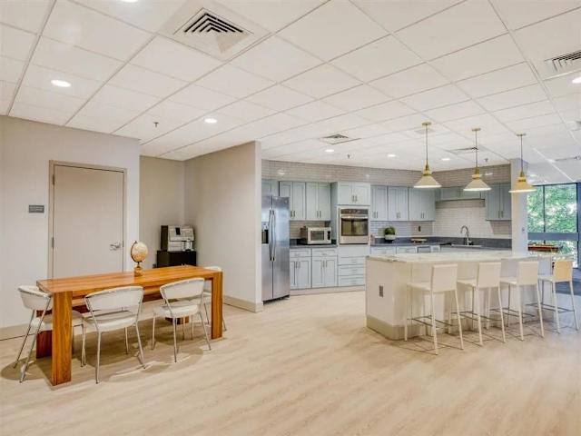 Apartment for rent at 1380 Piccard Dr #E21, Rockville, MD 20850