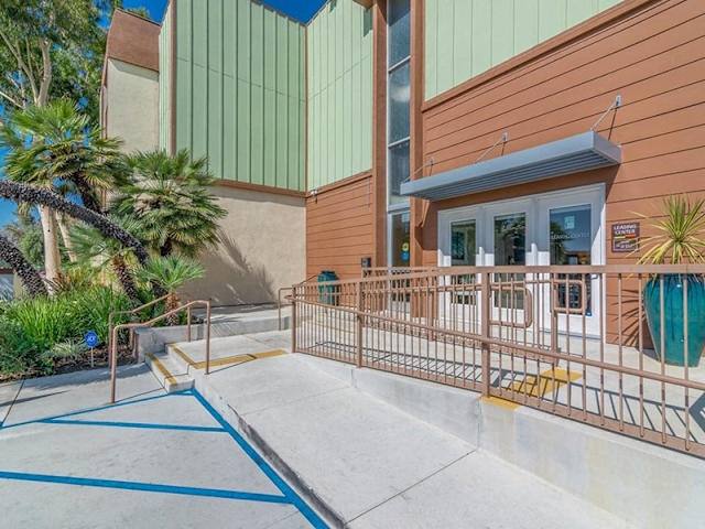 Apartment for rent at 8121 Broadway Ave #C31, Whittier, CA 90606