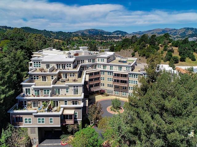 Apartment for rent at 33 San Pablo Ave #A31, San Rafael, CA 94903