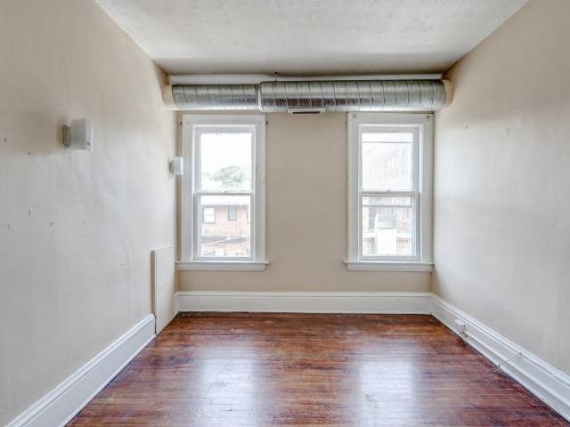 Apartment for rent at 2688 Mayfield Rd #D31, Cleveland, OH 44106