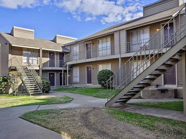 Apartment for rent at 3305 Linda Dr #D12, Dallas, TX 75220