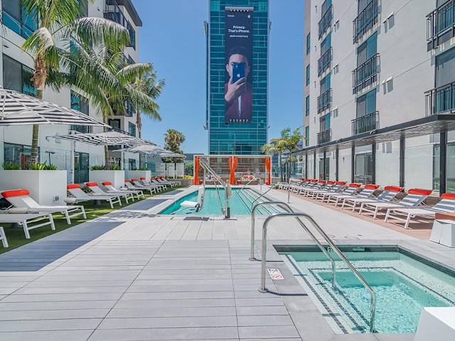 Apartment for rent at 6230 W Sunset Blvd #E13, Los Angeles, CA 90028