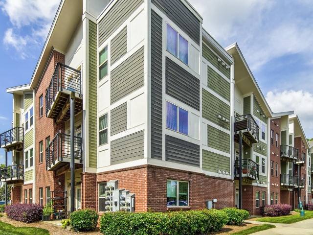 Apartment for rent at 3220 Central Ave #D32, Charlotte, NC 28205