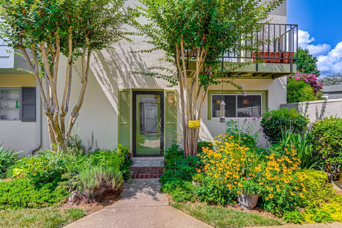 Townhouse for rent at 4838 Tower Rd #1, Greensboro, NC 27410