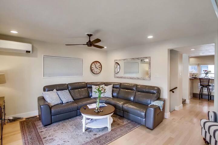House for rent at 815 Salem Court, San Diego, CA 92109