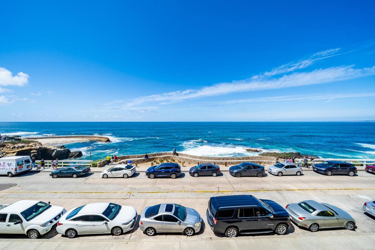 Condo for rent at 909 Coast Blvd #21, La Jolla, CA 92037