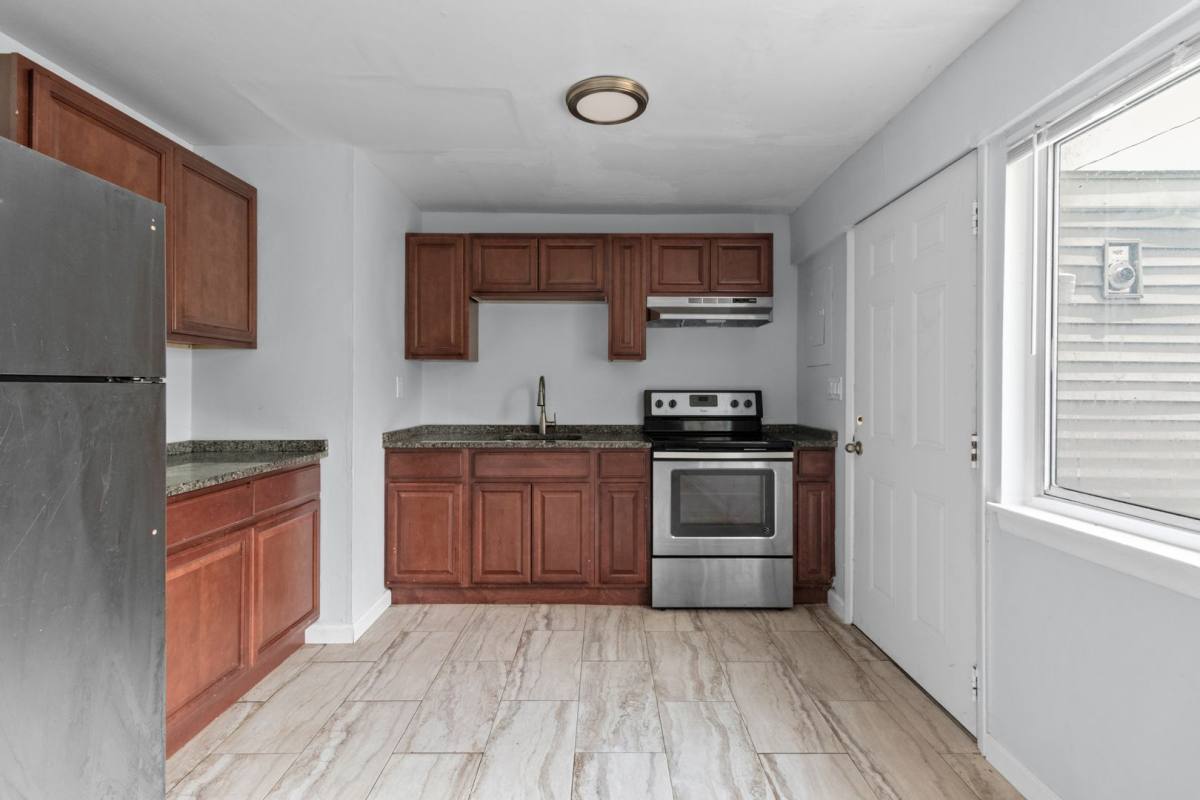 Apartment for rent at 1314 Quinnipiac Ave, New Haven, CT 06513