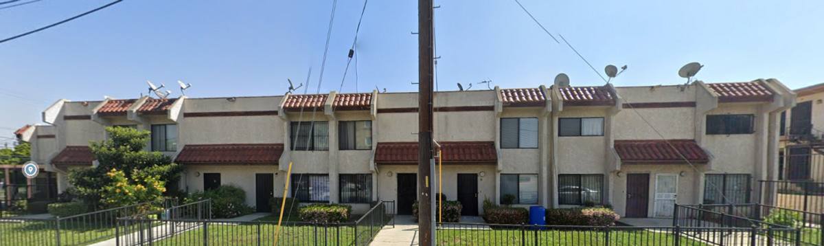 Apartment for rent at 11426 S Budlong Ave, Los Angeles, CA 90044