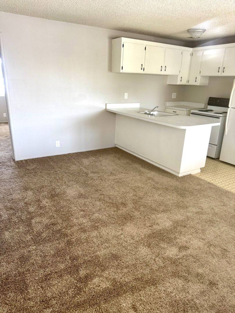 Apartment for rent at 339 N Merrill Ave, Willows, CA 95988
