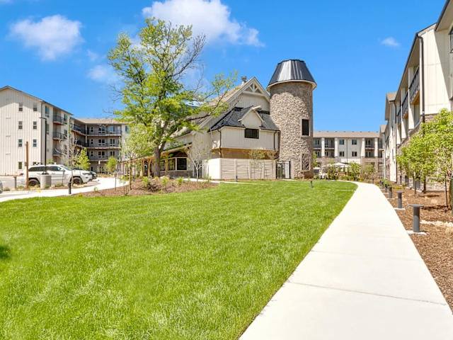 Apartment for rent at 6273 W Jewell Ave #D32, Denver, CO 80232