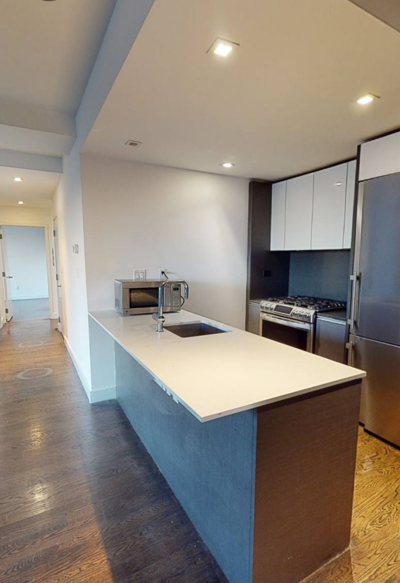 Apartment for rent at 666 W End Ave #9FG, New York, NY 10025