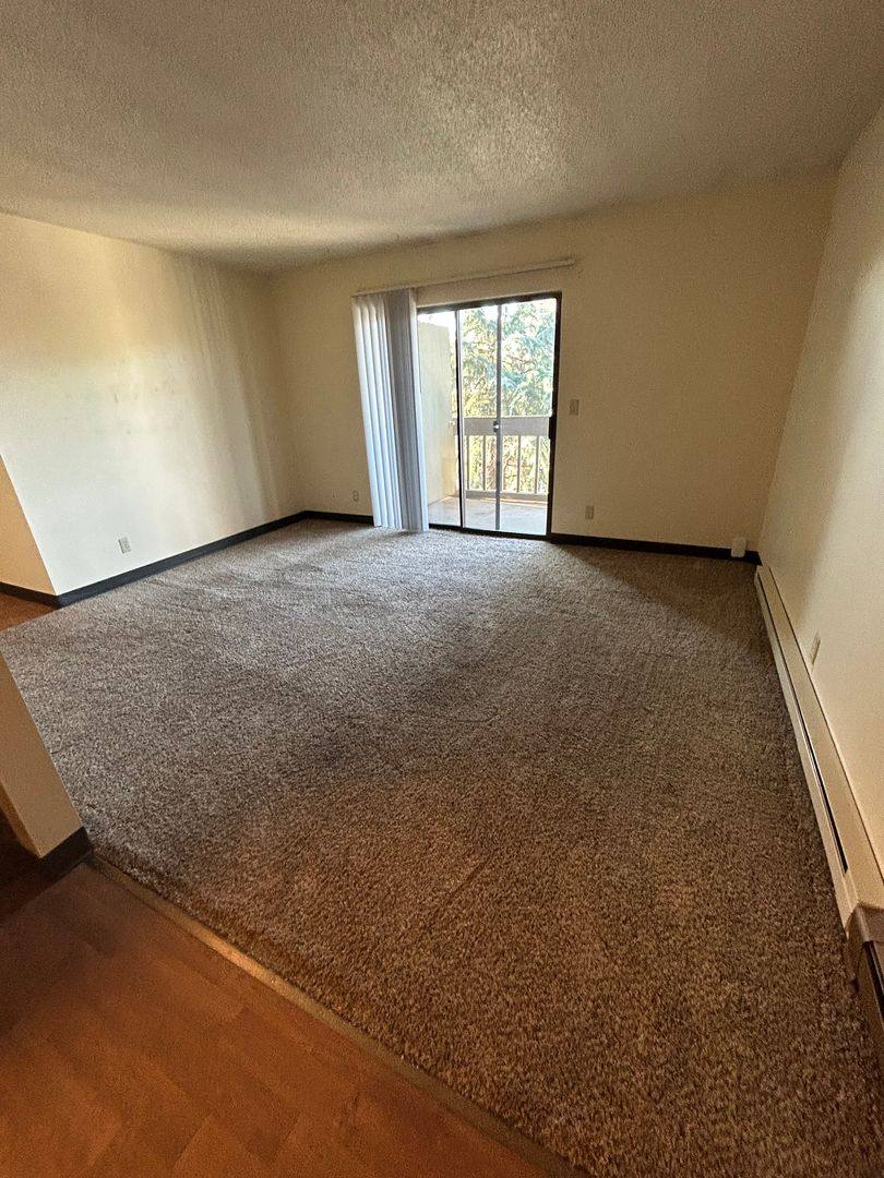Apartment for rent at 230 W Broadway St, Goldendale, WA 98620