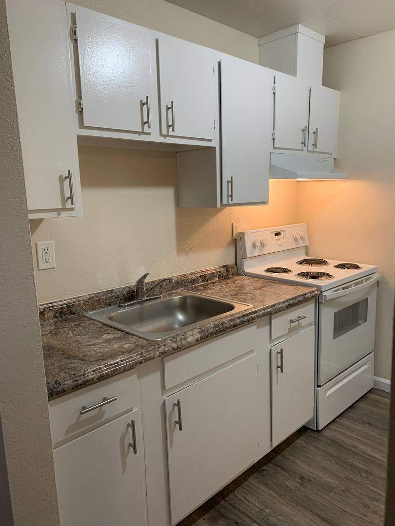 Apartment for rent at 3270 Meadows Ave, Merced, CA 95348