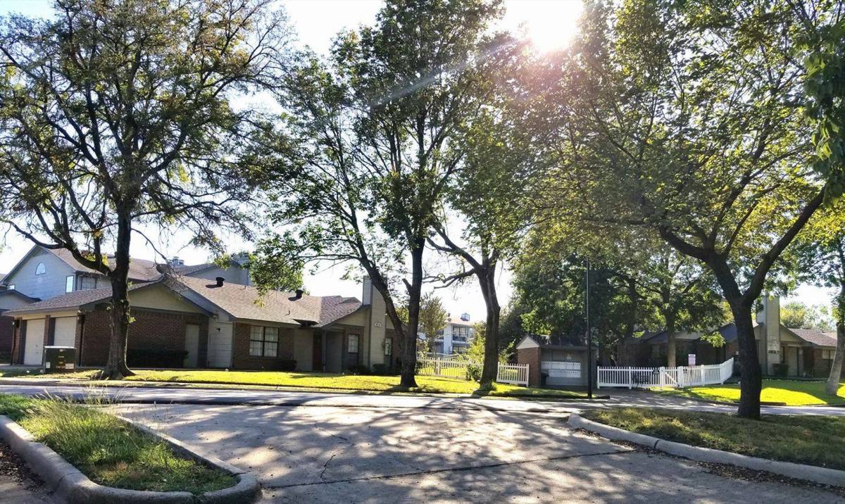 Apartment for rent at 802-814 Castleglen Dr, Garland, TX 75043