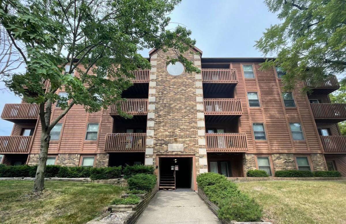 Apartment for rent at 305 N Salisbury St, West Lafayette, IN 47906