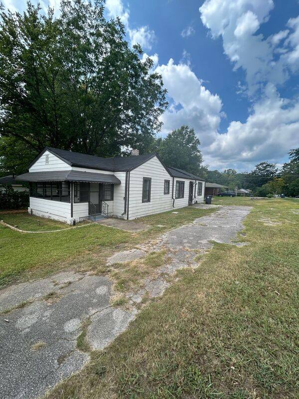 1016 Brooklane Dr, Bessemer, AL 35023 House For Rent RentalSource