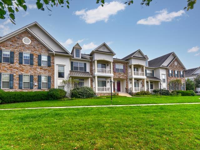 Apartment for rent at 807 Ridgeview Court #D11, Sellersville, PA 18960