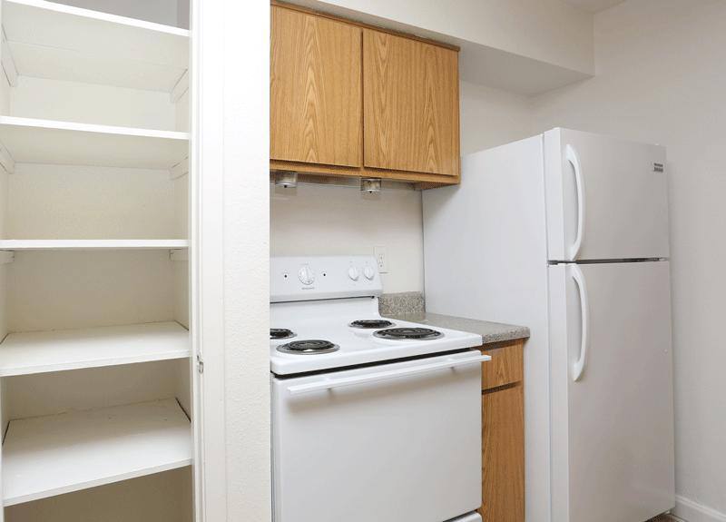 Arlington Place 116 E Edgebrook Dr, Houston, TX 77034 Apartment For