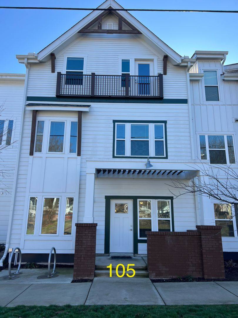 Apartment for rent at 821 Porter Rd, Nashville, TN 37206