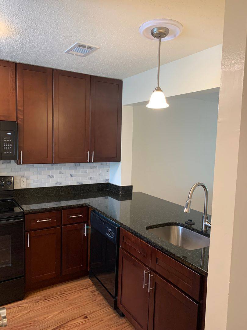 Apartment for rent at 1000 Columbine Dr, Frederick, MD 21701