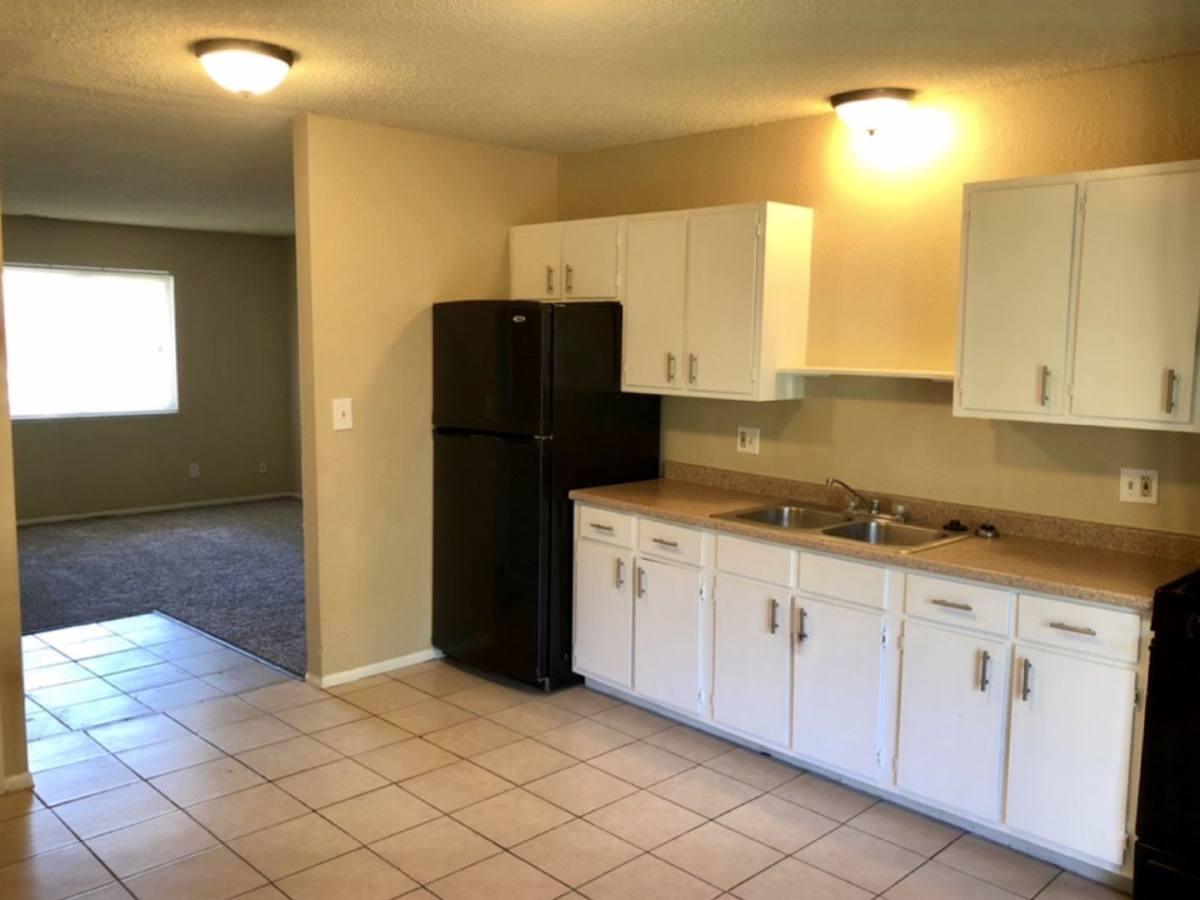 Apartment for rent at 4 W Canterbury Court, Ottawa, KS 66067