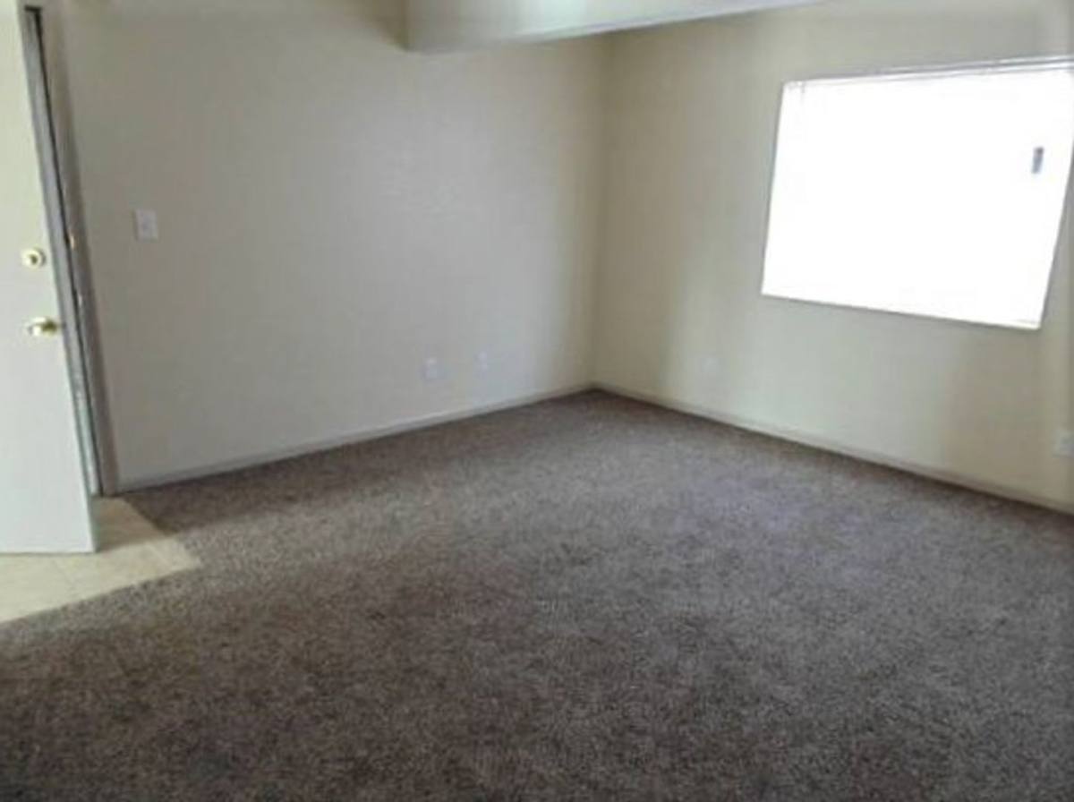 Apartment for rent at 4 W Canterbury Court, Ottawa, KS 66067