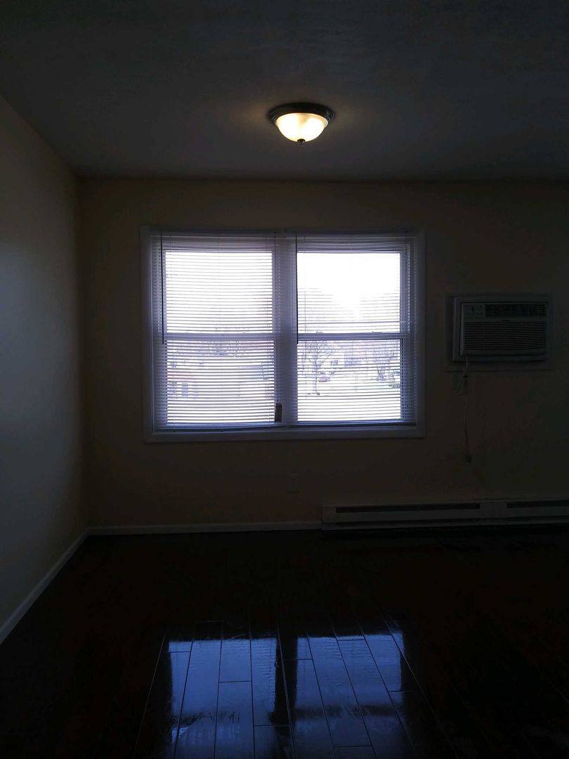 Apartment for rent at 3303 Sun Valley Terrace, Rockford, IL 61103