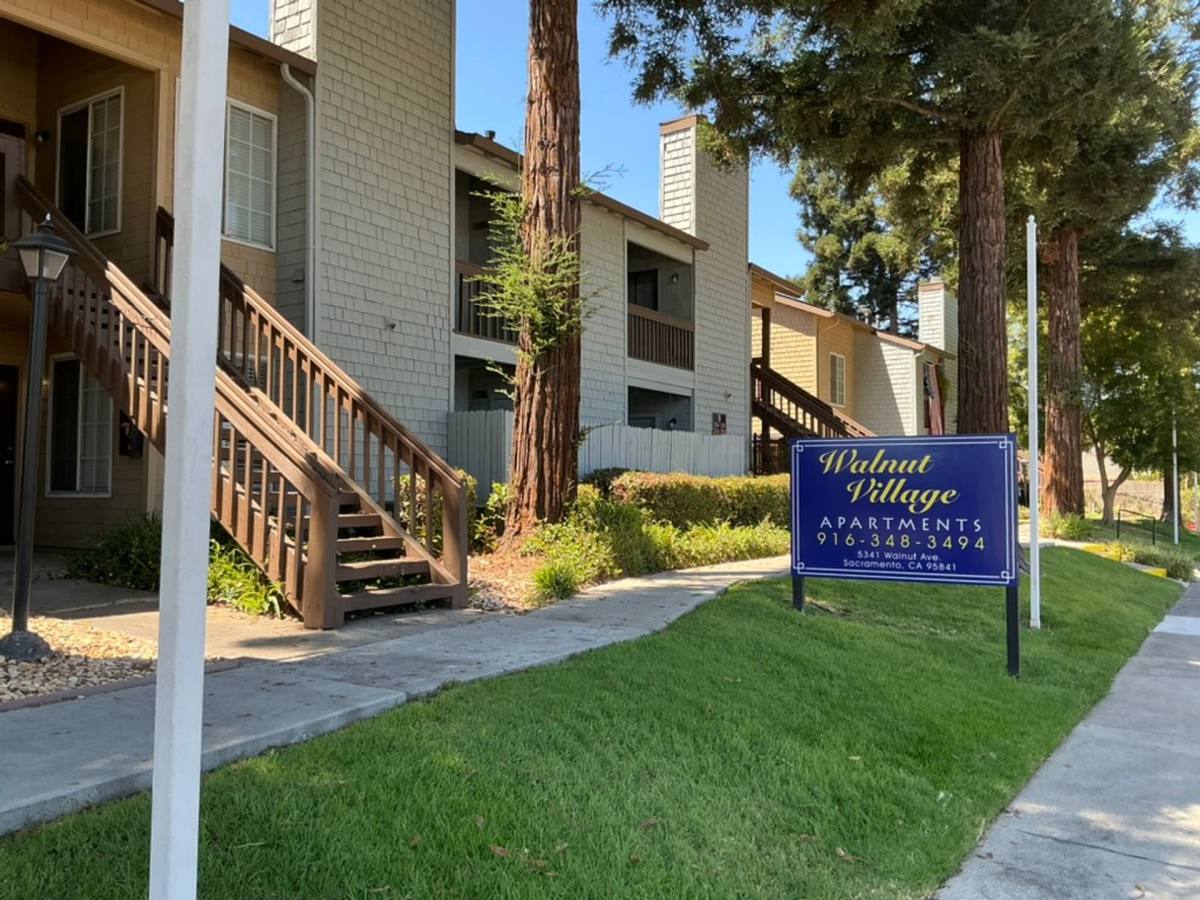 Walnut Village, 5341 Walnut Ave, Sacramento, CA 95841 - Apartment for Rent