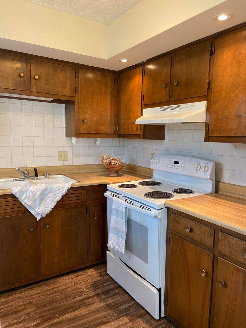 100300 Melody Lane, Berea, KY 40403 Apartment For Rent