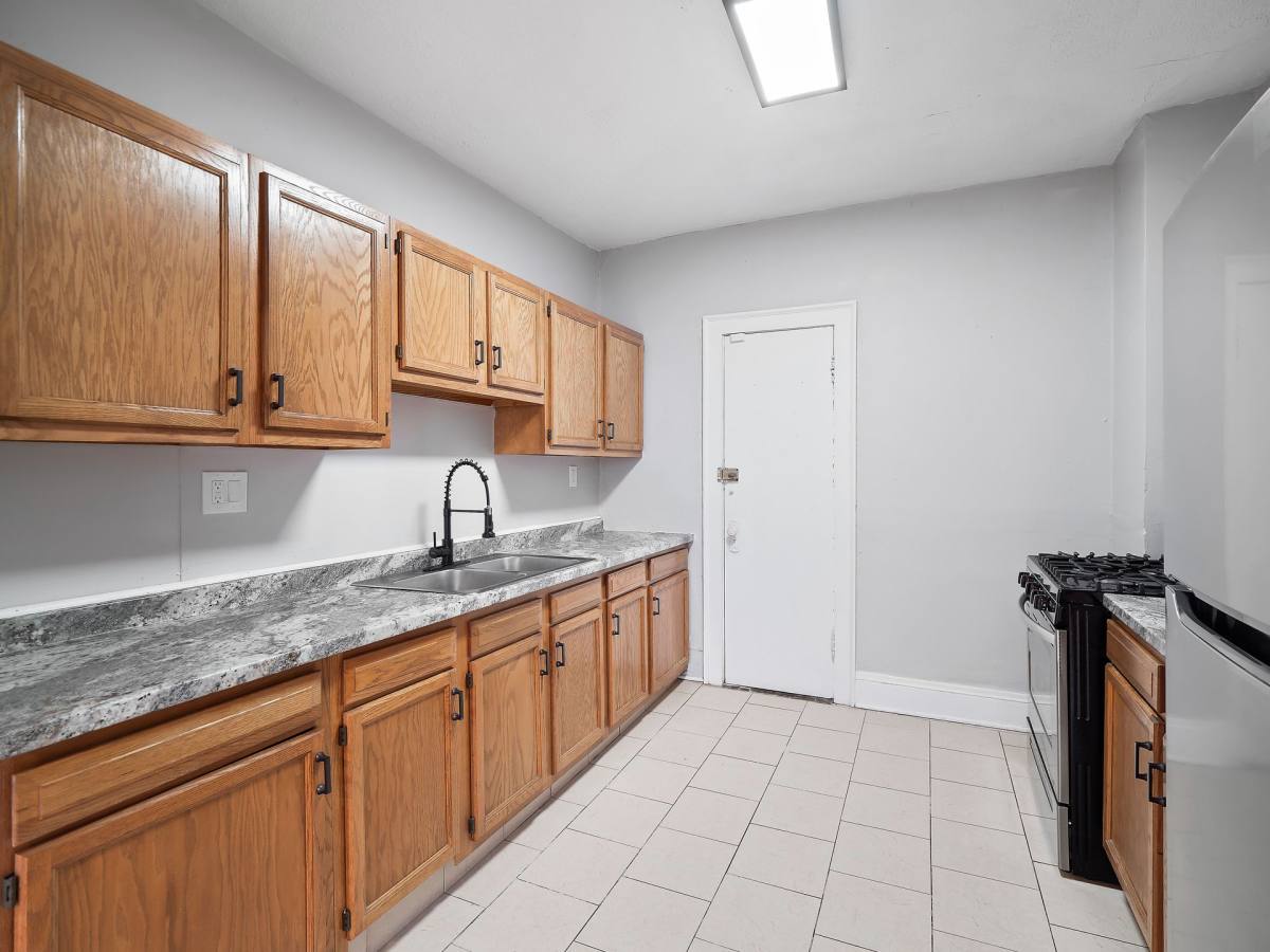 Apartment for rent at 1720 Middlehurst Rd, Cleveland, OH 44118