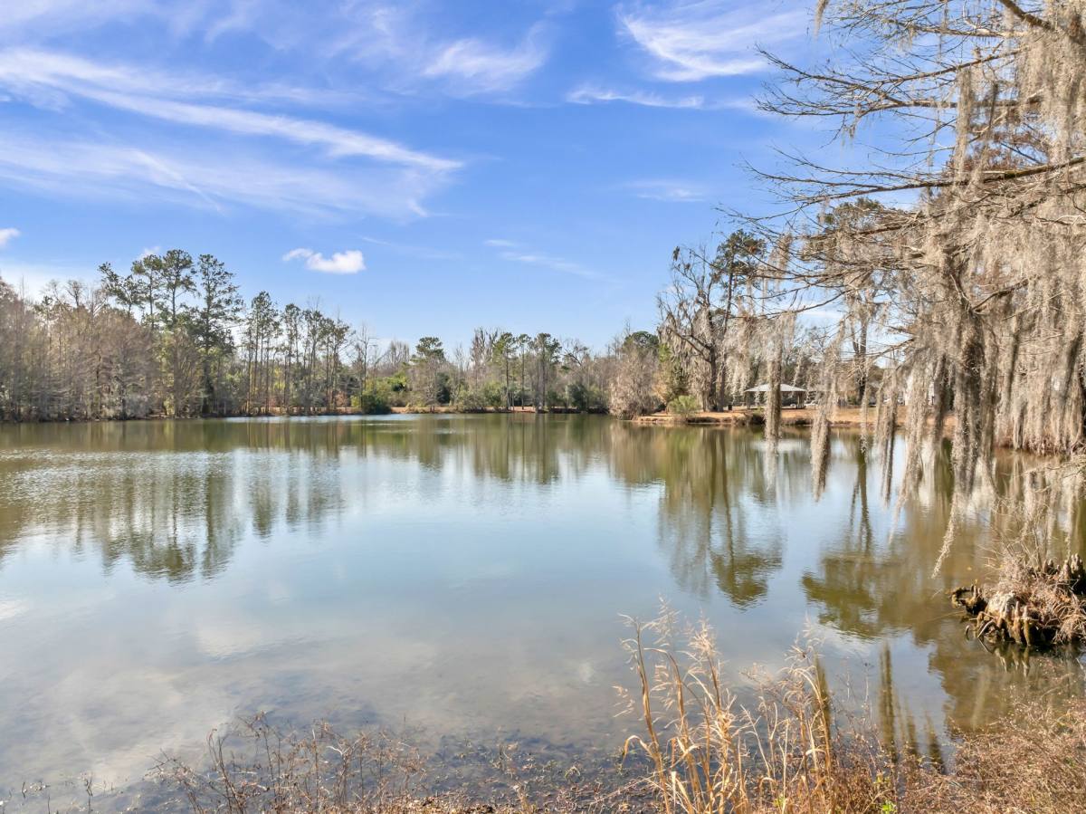 Apartment for rent at 100 Tallokas Court, Leesburg, GA 31763