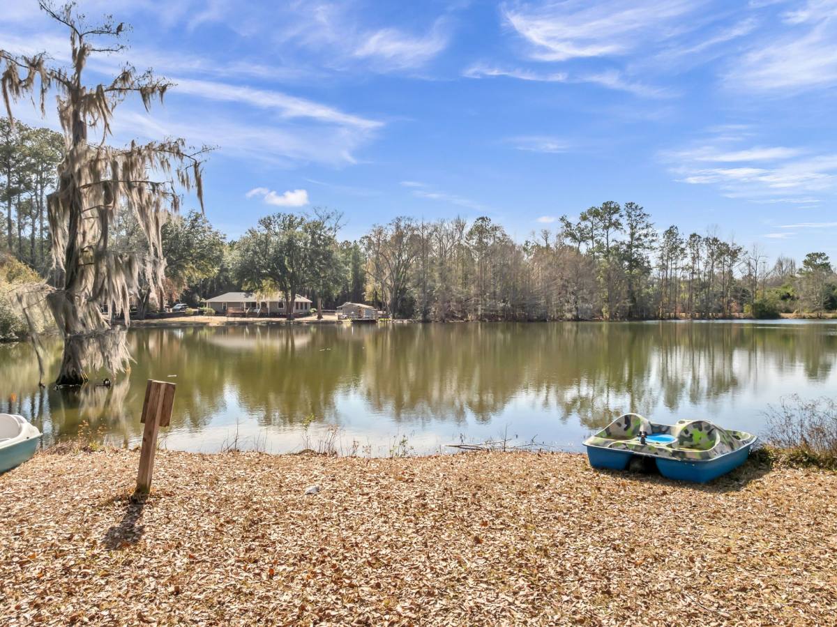 Apartment for rent at 100 Tallokas Court, Leesburg, GA 31763